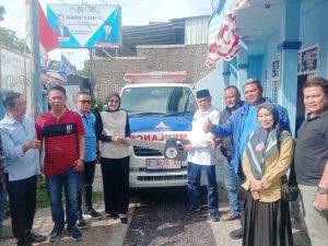 Terima Hibah Ambulance dari Yayasan Garut Butuh Penyegaran, Ketua DPC Demokrat Garut : Kami Apresiasi dan Ucapkan Terima Kasih