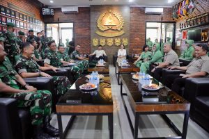 Kunjungi Yonif 203/AK, Menko AHY Soroti Pentingnya Infrastruktur dan Peningkatan SDM