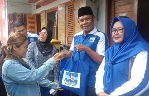 DPC Demokrat Garut Kunjungi dan Berikan Bantuan kepada Korban Banjir di Cimacan Tarogong Kidul, Warga Ucapkan Terimakasih