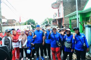 Jalan Santai Meriahkan HUT Ke-80 RI dan Partai Demokrat Ke-24 di Tarogong Kaler Garut, Warga : Terima Kasih Pak Dewan Riki